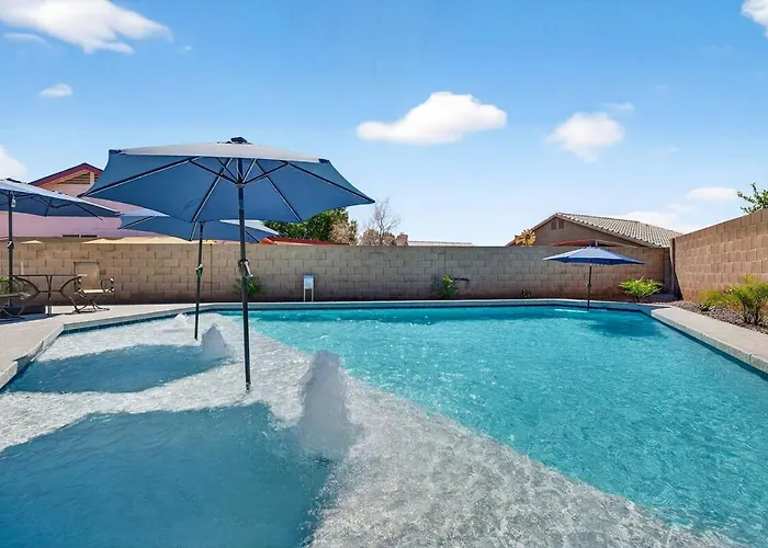 Visit Our Diamond In The Desert! New Heated Pool! Glendale