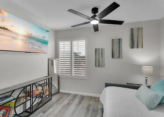 Visit Our Diamond In The Desert! New Heated Pool! Dom wakacyjny Glendale