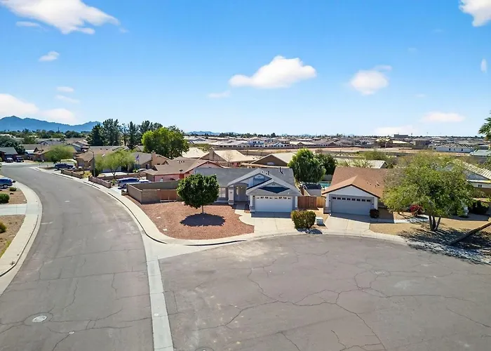 Visit Our Diamond In The Desert! New Heated Pool! * Glendale
