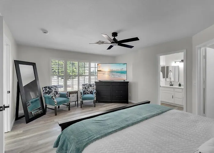 Visit Our Diamond In The Desert! New Heated Pool! Dom wakacyjny Glendale