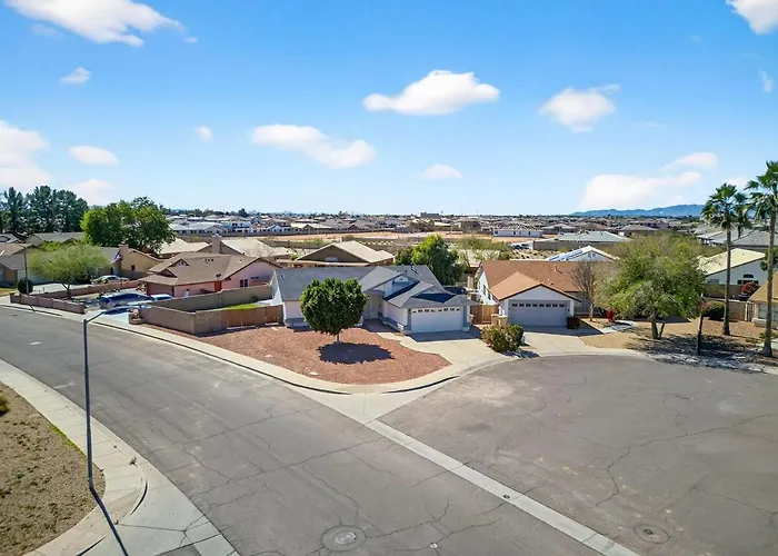 Visit Our Diamond In The Desert! New Heated Pool! * Glendale