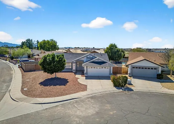 Visit Our Diamond In The Desert! New Heated Pool! Dom wakacyjny Glendale