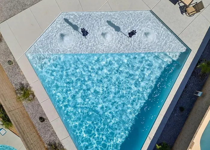 Visit Our Diamond In The Desert! New Heated Pool! Dom wakacyjny Glendale
